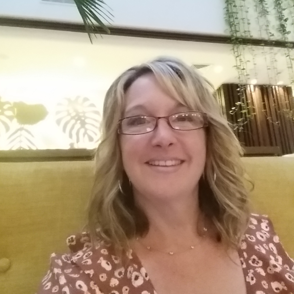 Meet your Posher, Rashel - Picture 2 of 2